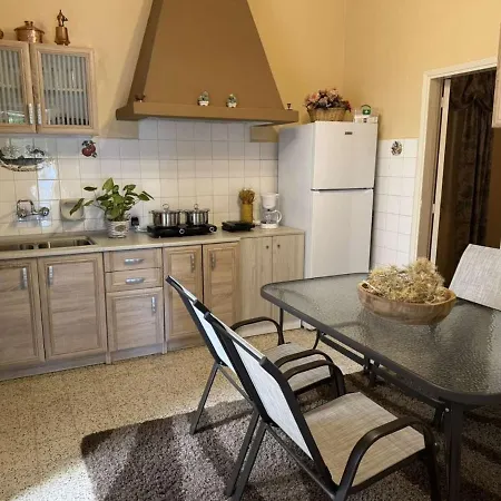 Traditional Stella Apartment *